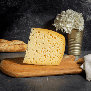 Querubim - Queijo Artesanal com Olhaduras - fração 250g